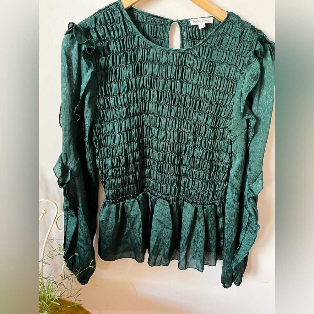 By the River dark emerald green long sleeve top, Sz L